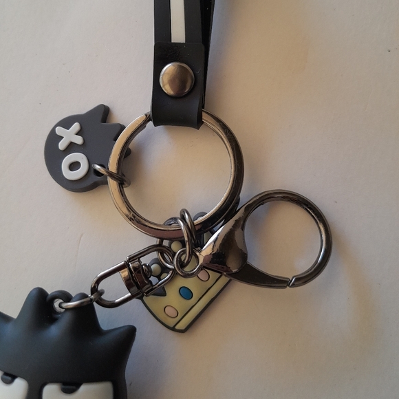 Black Keychain Bag Charm - Picture 2 of 5
